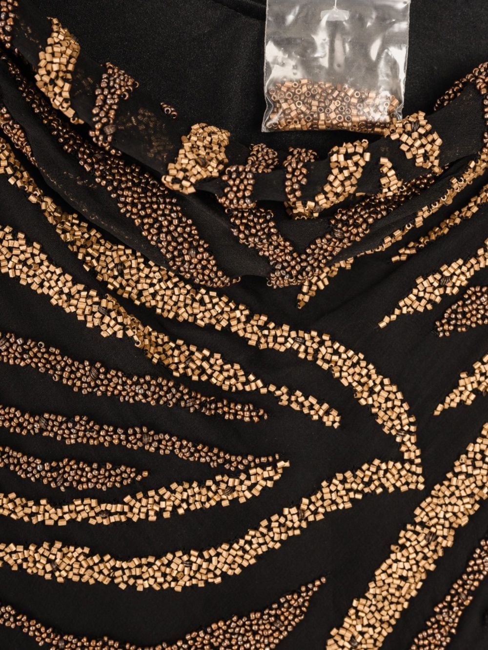 Cache vintage top in black silk  with heavily beaded gold design in size L. - Picture 2 of 4